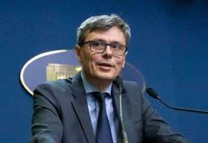 Virgil Popescu: Alături de colegii din PPE, am decis să cerem eliminarea interdicţiei privind motoarele cu ardere internă